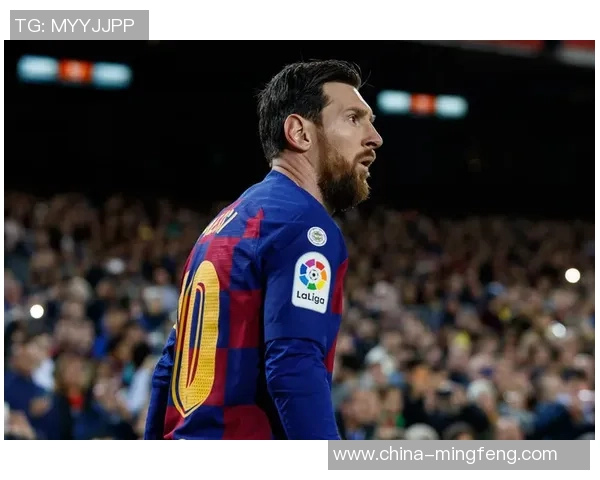 当今足坛最红火的明星球员盘点与他们的辉煌成就分析